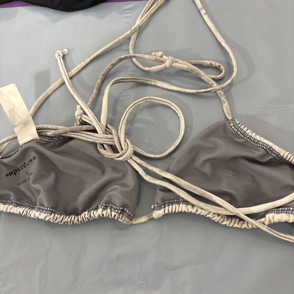 NWT Superdown Revolve Metallic String Bikini Top Size Small - Picture 5 of 5